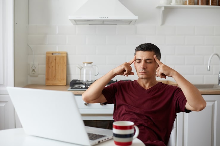Living With Recurring Head Pain Doesn't Have to Be the Norm